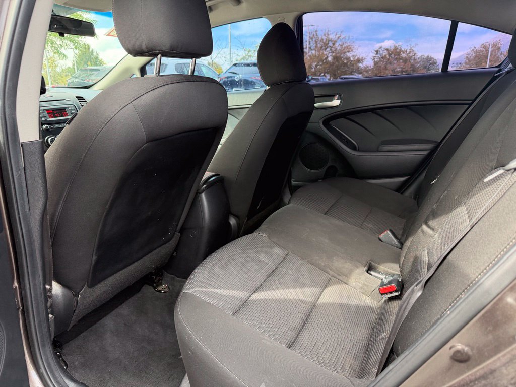 Used 2017 Kia Forte LX FWD image 21