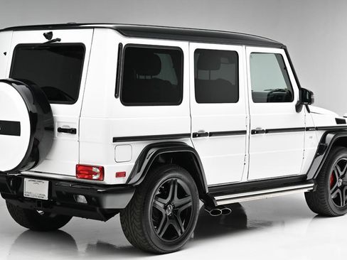 Used 2017 Mercedes-Benz G 550 image 3