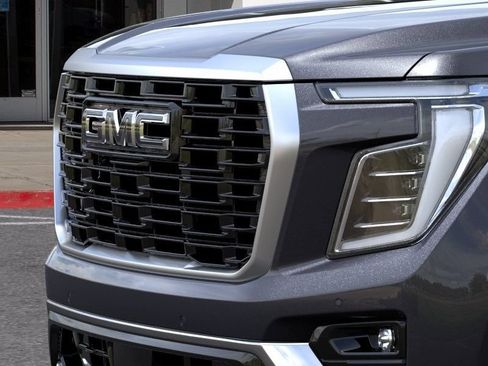 New 2026 GMC Yukon Denali w/ Denali Reserve Package AWD/4WD image 14