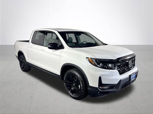 New 2026 Honda Ridgeline Black Edition image 4
