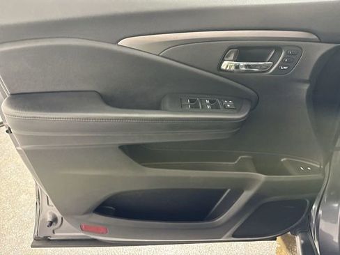 Used 2022 Honda Pilot EX-L image 22