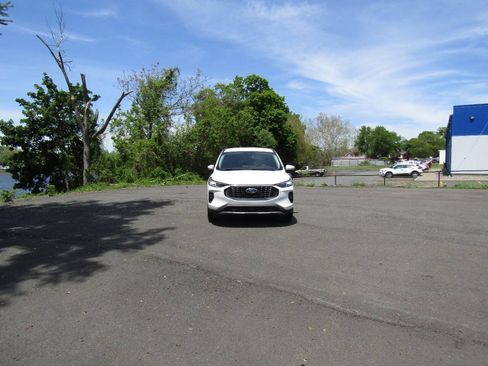 Used 2024 Ford Escape Platinum AWD/4WD image 36
