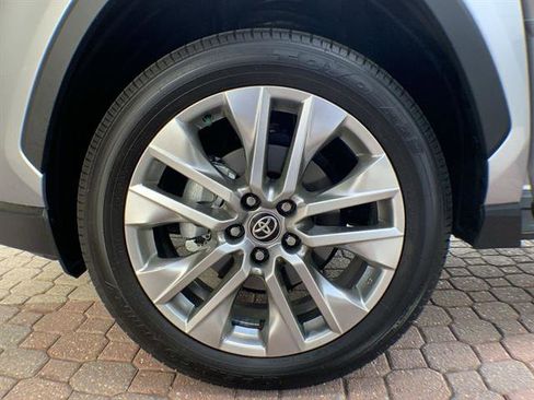 Used 2025 Toyota RAV4 Limited image 10