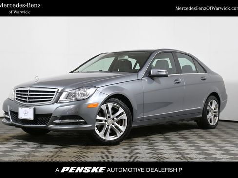 Used 2013 Mercedes-Benz C 300 4MATIC Sedan image 1