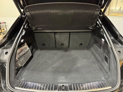 Used 2022 Porsche Cayenne S image 28