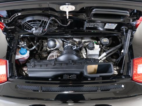 Used 2010 Porsche 911 GT3 RWD image 87