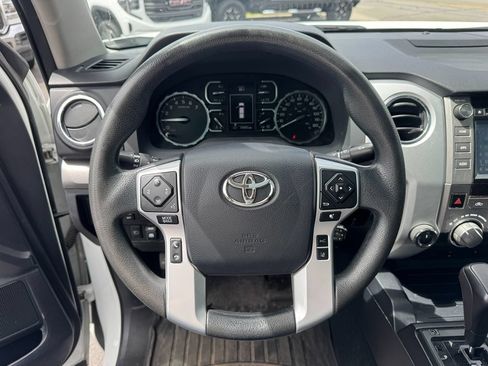 Used 2019 Toyota Tundra SR5 AWD/4WD image 18