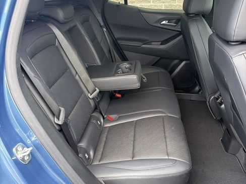 New 2026 Chevrolet Equinox LT w/ Convenience Package II AWD/4WD image 30