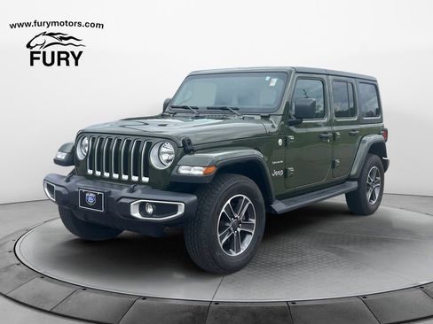 Used 2023 Jeep Wrangler Unlimited Sahara w/ Cold Weather Group AWD/4WD image 7
