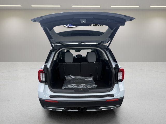 New 2026 Ford Explorer Active w/ Active Comfort Package AWD/4WD image 7
