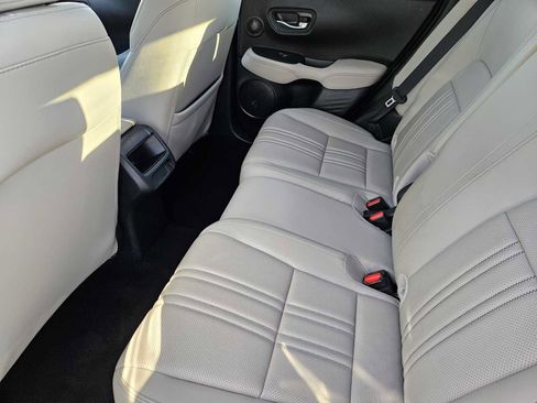Used 2024 Honda HR-V EX-L image 28