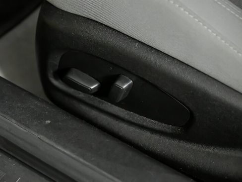 Used 2018 Chevrolet Camaro SS RWD image 19
