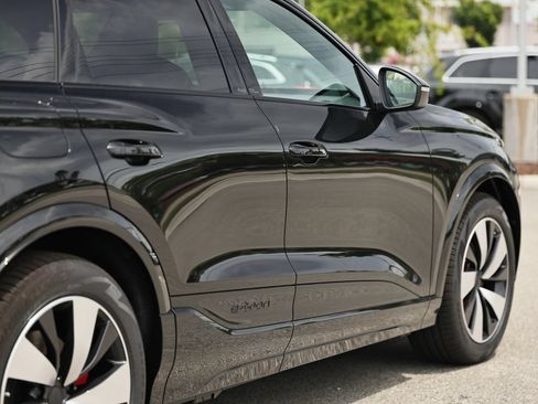 New 2027 Audi SQ6 e-tron Premium Plus AWD/4WD image 8