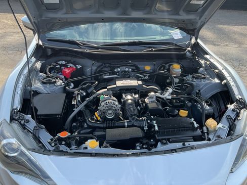 Used 2015 Scion FR-S RWD image 22