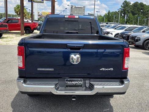 Used 2022 RAM 1500 Big Horn AWD/4WD image 3