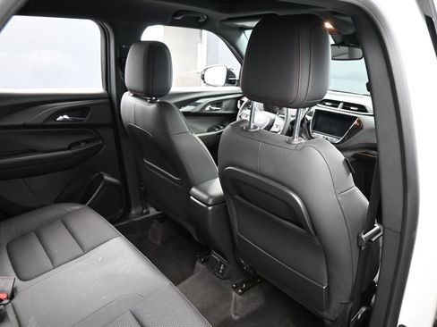 Used 2023 Chevrolet TrailBlazer RS w/ Sun and Liftgate Package image 46