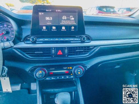 Used 2019 Kia Forte LXS image 23