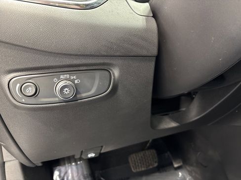 Used 2024 Chevrolet Equinox LT image 27