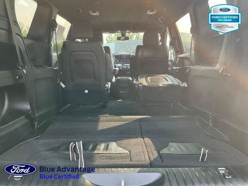 Used 2020 Chrysler Pacifica Touring-L FWD image 23
