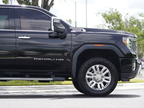 Used 2020 GMC Sierra 2500 Denali w/ Denali Ultimate Package AWD/4WD image 6