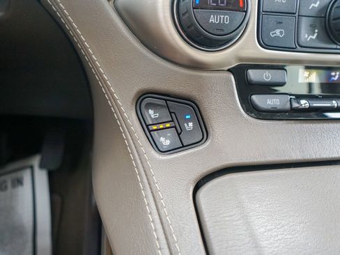 Used 2019 GMC Yukon Denali w/ Denali Ultimate Package image 30