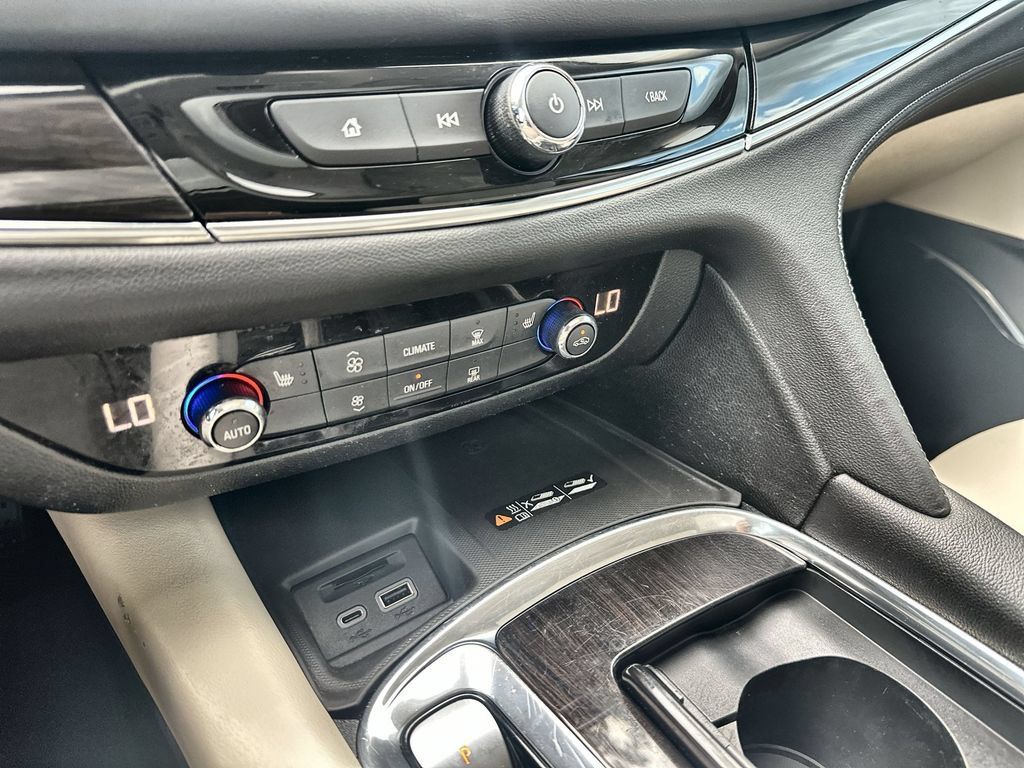 Used 2023 Buick Enclave Essence w/ Experience Buick Package FWD image 27