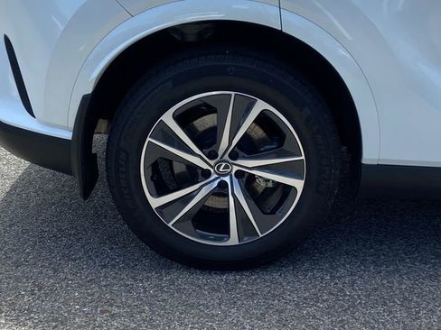 Used 2023 Lexus RX 350 Premium w/ Accessory Package AWD/4WD image 10