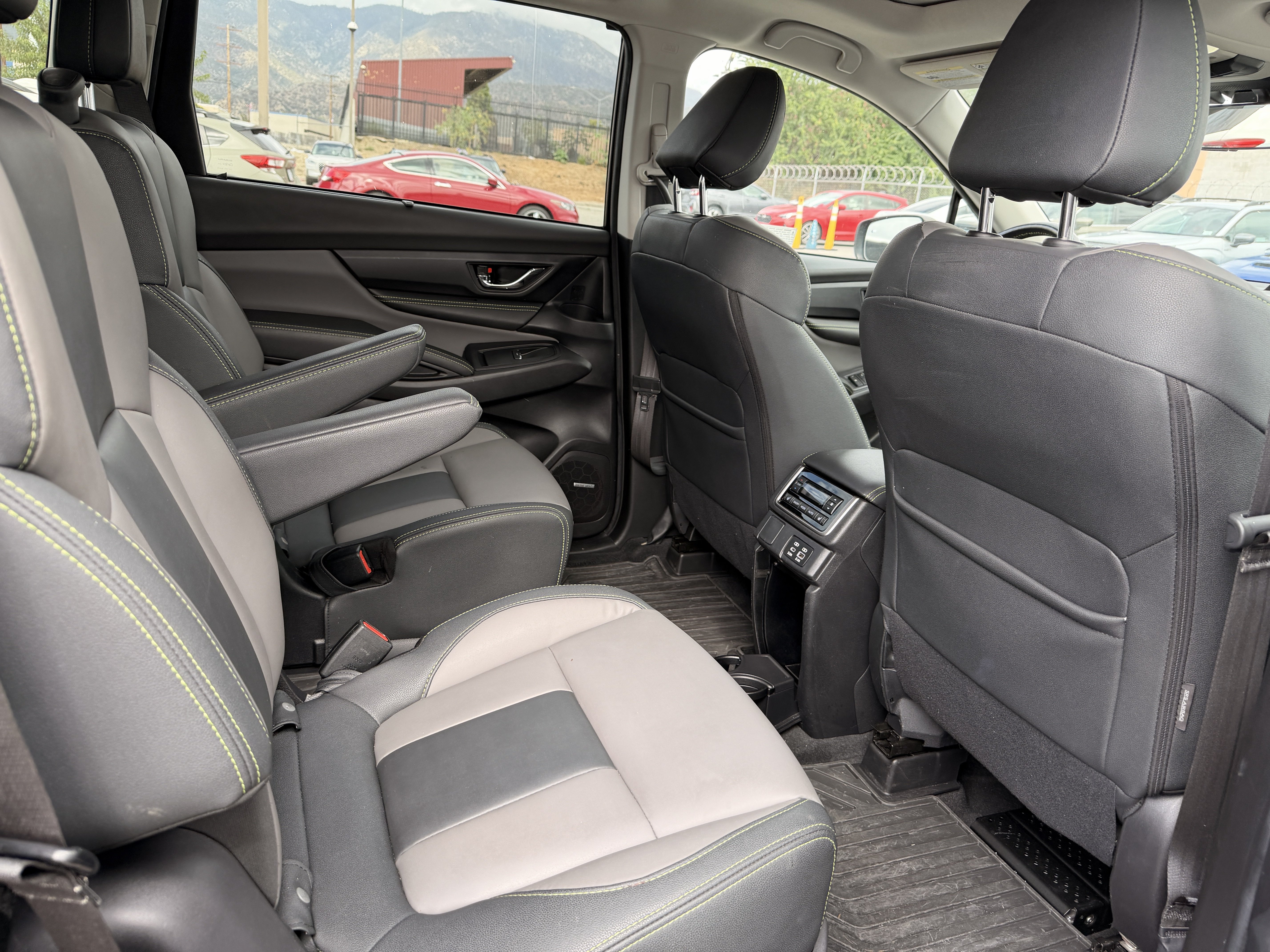 Used 2023 Subaru Ascent Onyx Edition Limited AWD/4WD image 4