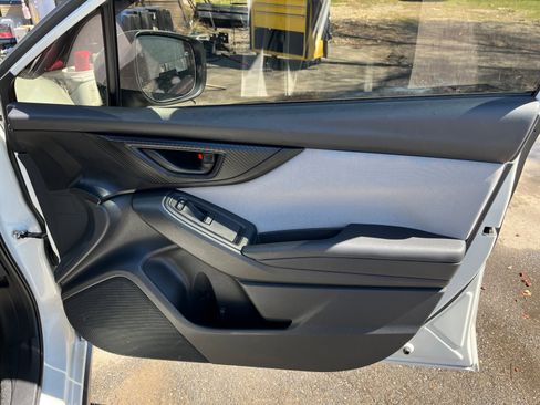 Used 2023 Subaru Crosstrek 2.0i Premium image 17