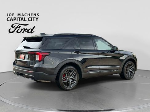Used 2025 Ford Explorer ST-Line w/ Premium Package AWD/4WD image 6