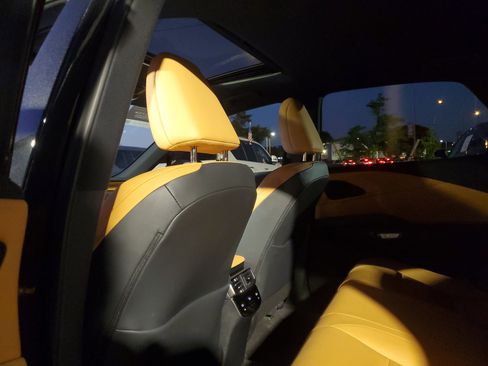 Used 2023 Lexus RX 350 FWD image 12