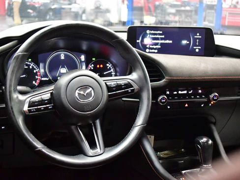 Used 2024 MAZDA MAZDA3 s image 16