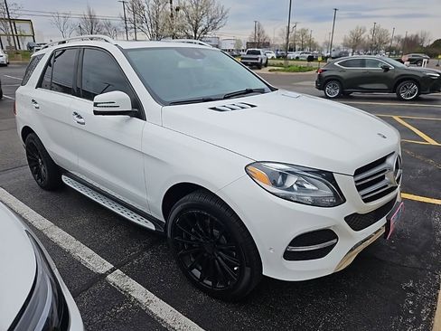 Used 2018 Mercedes-Benz GLE 350 4MATIC image 2