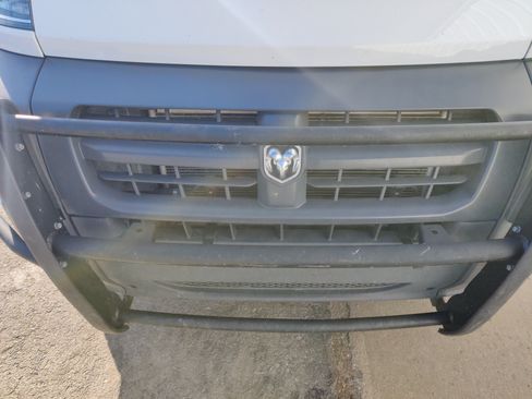 Used 2018 RAM ProMaster 2500 w/ Interior Convenience Group image 5