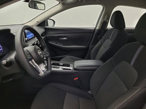 Used 2025 Nissan Sentra SV FWD image 17