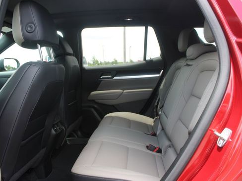 Used 2025 GMC Terrain Elevation w/ Elevation Premium Package AWD/4WD image 27
