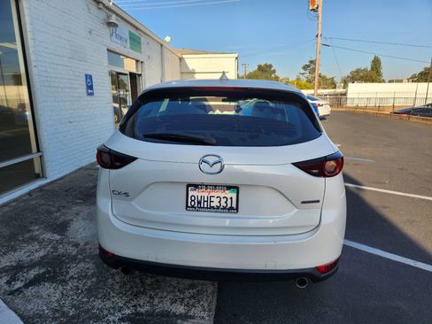 Used 2021 MAZDA CX-5 Sport FWD image 4