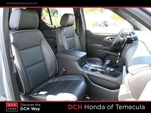 Used 2023 Chevrolet Traverse Premier w/ LPO, Floor Liner Package FWD image 21