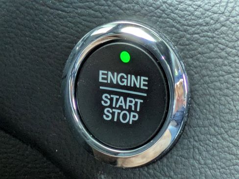 Used 2019 Ford Edge SEL w/ Equipment Group 201A FWD image 29
