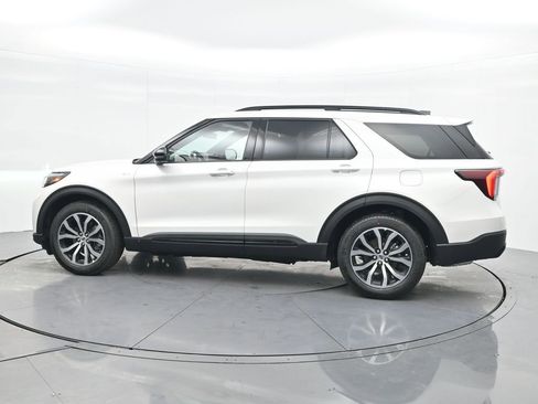 New 2026 Ford Explorer ST-Line w/ Premium Package RWD image 10