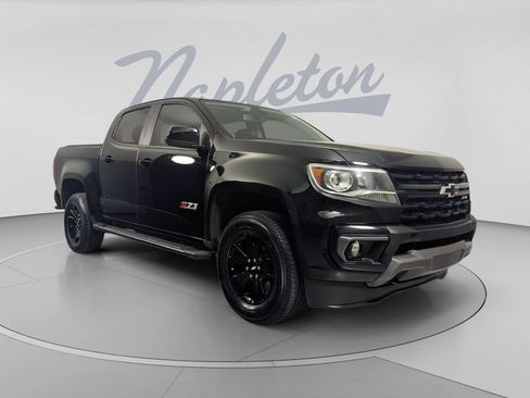 Used 2021 Chevrolet Colorado Z71 w/ Z71 Midnight Edition AWD/4WD image 4