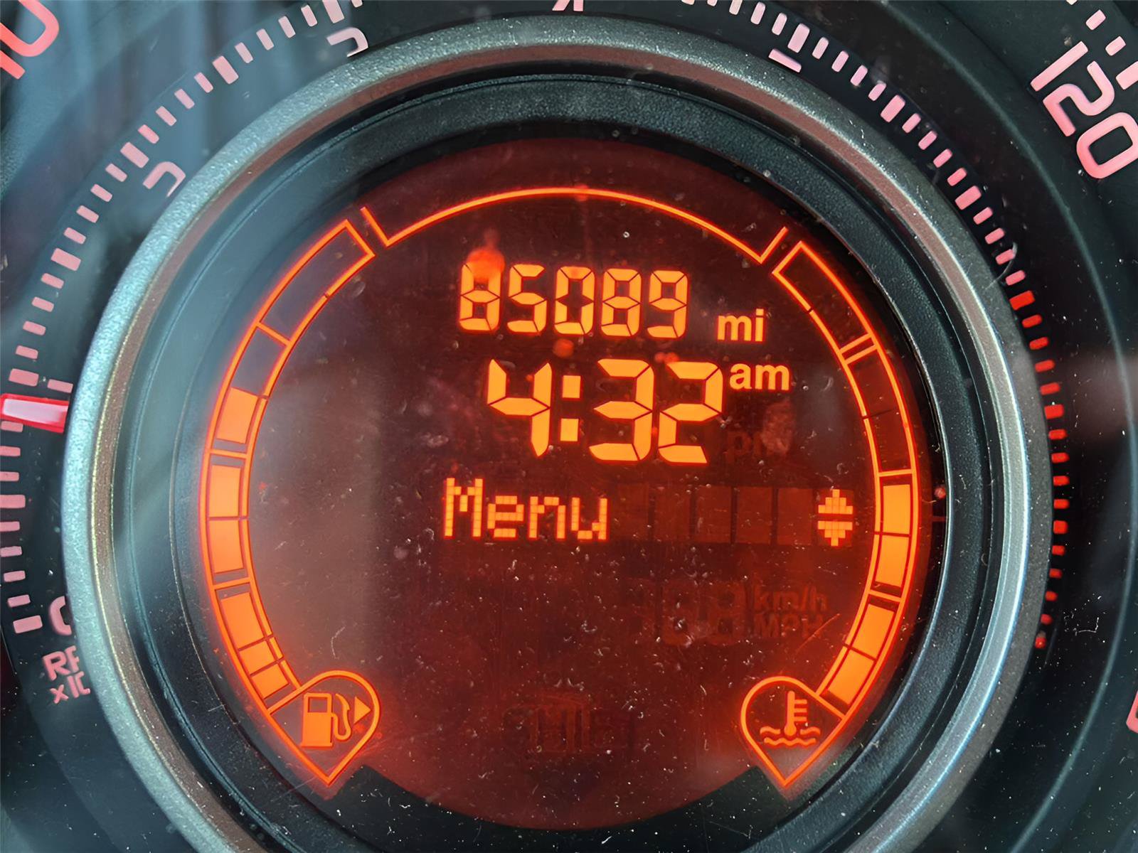 Used 2013 FIAT 500 Abarth w/ Comfort/Convenience Group FWD image 2