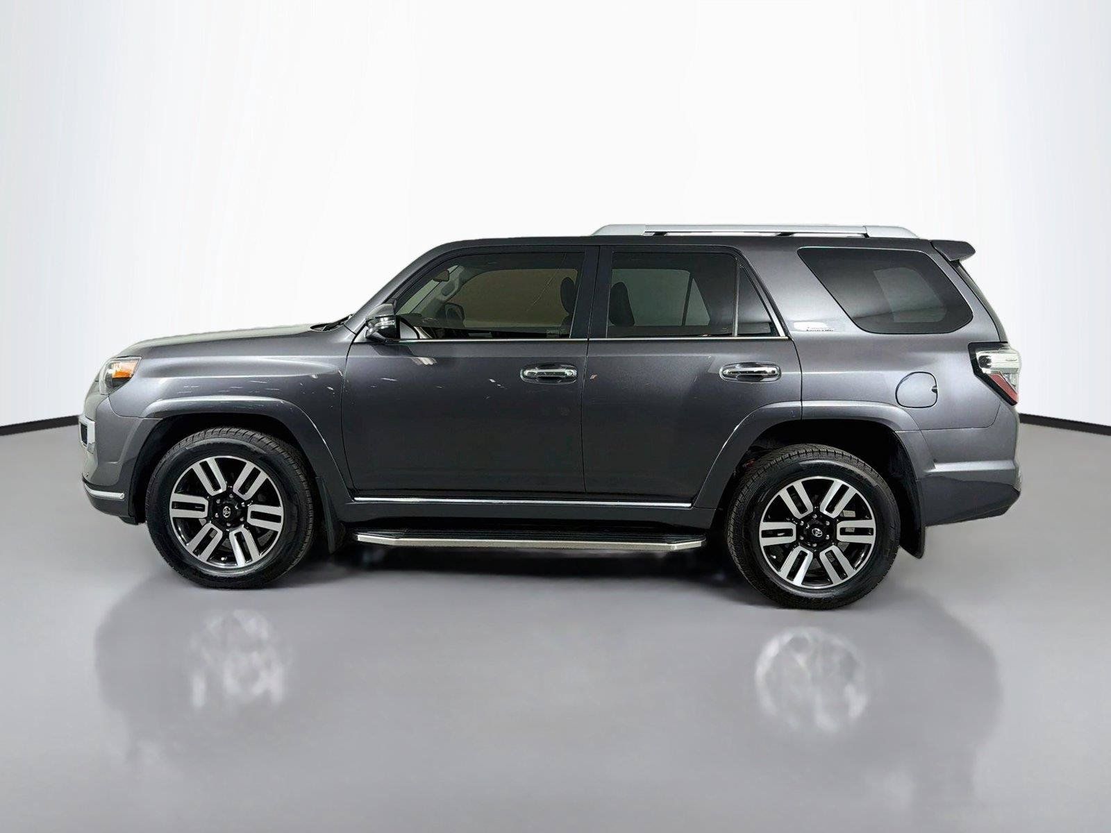 Used 2021 Toyota 4Runner Limited AWD/4WD image 8