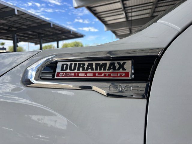 Used 2022 GMC Sierra 3500 Denali w/ Denali Ultimate Package AWD/4WD image 12