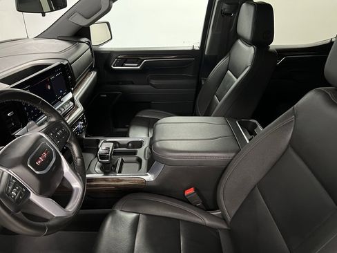 Used 2025 GMC Sierra 1500 Elevation w/ Elevation Premium Package image 25