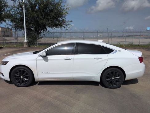 Used 2019 Chevrolet Impala LT FWD image 9