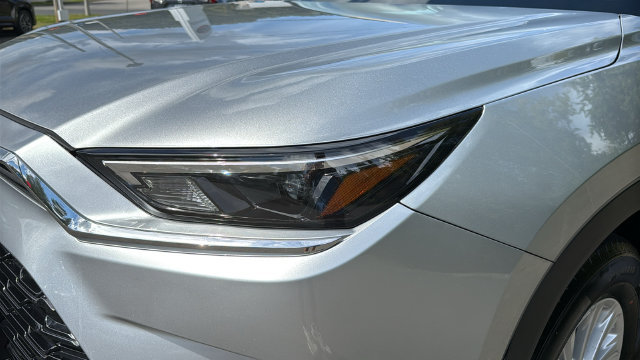 Certified 2024 Toyota Grand Highlander AWD image 7