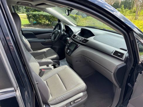 Used 2015 Honda Odyssey EX-L image 17