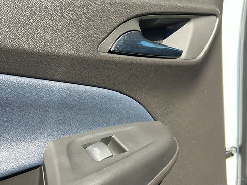 Certified 2023 Chevrolet Bolt EUV LT w/ Convenience Package image 12