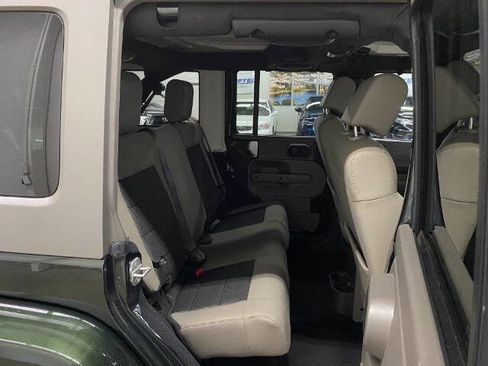 Used 2010 Jeep Wrangler Unlimited Sahara w/ Dual Top Group image 15